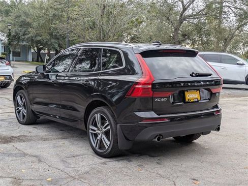Used 2020 Volvo XC60 T5 Momentum image 7