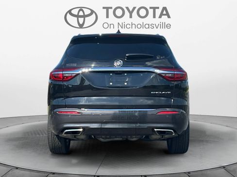 Used 2019 Buick Enclave Premium FWD image 4