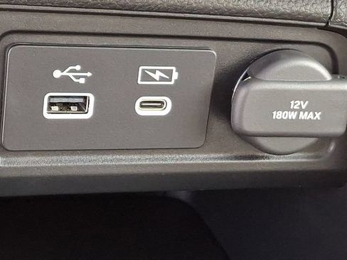 Certified 2025 Honda Pilot Touring image 27