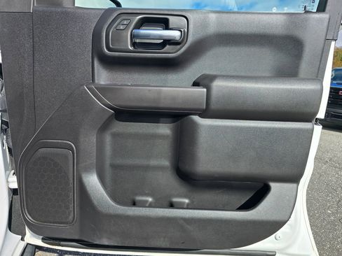 Certified 2024 GMC Sierra 1500 Pro w/ Pro Value Package image 46