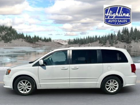 Used 2014 Dodge Grand Caravan SXT FWD image 3