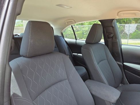 Used 2023 Toyota Corolla LE FWD image 15