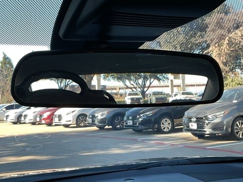 Certified 2025 Nissan Altima 2.5 SR image 26