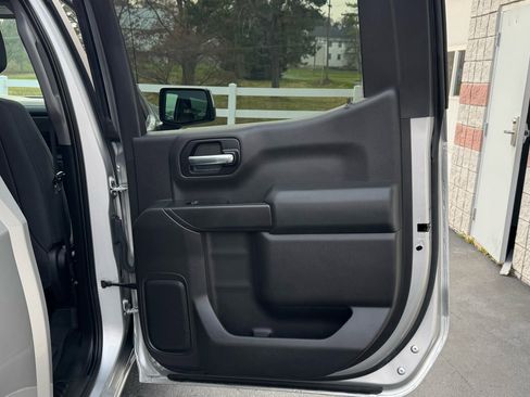 Used 2019 Chevrolet Silverado 1500 LT w/ All-Star Edition image 33