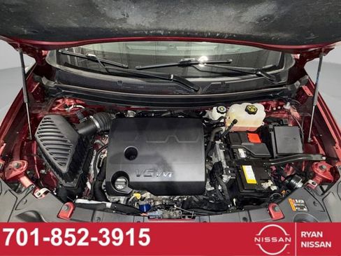 Used 2021 Chevrolet Traverse Premier AWD/4WD image 34