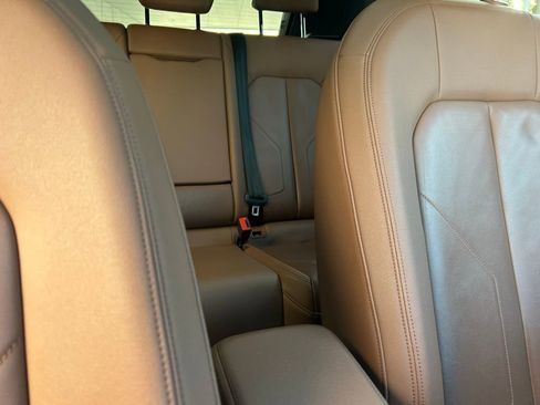 Used 2022 Audi Q3 2.0T Premium Plus w/ Premium Plus Package image 38