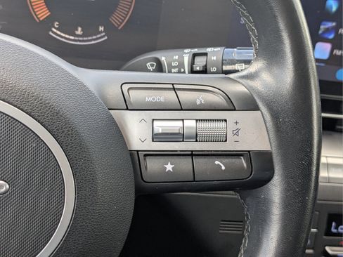 Used 2024 Hyundai Kona SEL FWD image 29