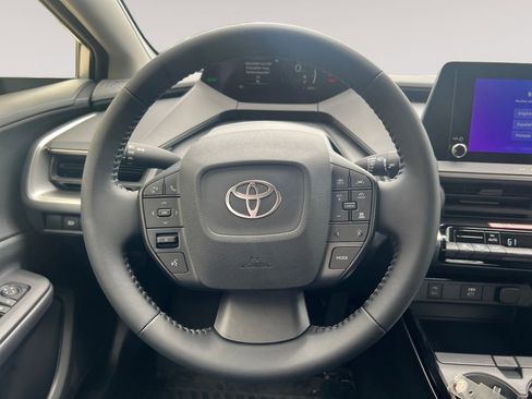 New 2026 Toyota Prius LE FWD image 12