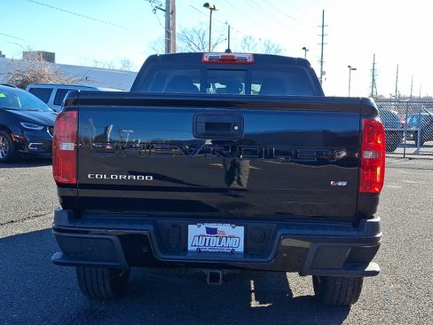 Used 2021 Chevrolet Colorado LT w/ Safety Package image 6