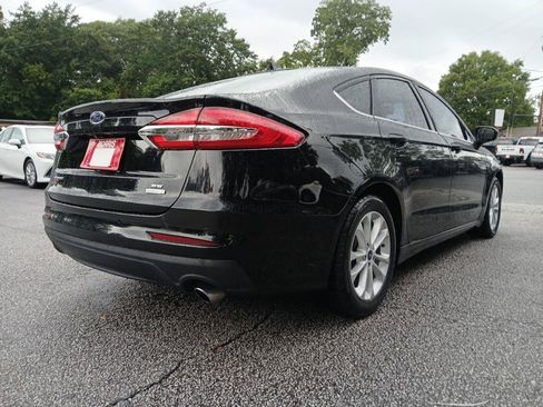 Used 2020 Ford Fusion SE FWD image 8