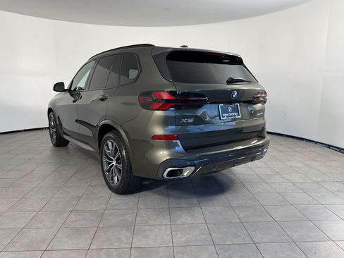Used 2026 BMW X5 xDrive40i w/ M Sport Package AWD/4WD image 3