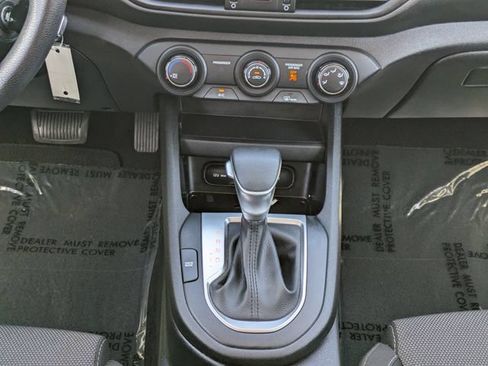 Used 2024 Kia Forte LXS w/ LXS Technology Package FWD image 18