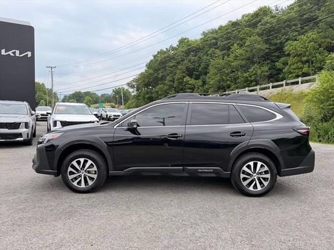 Used 2025 Subaru Outback Premium w/ Popular Package #1A AWD/4WD image 4