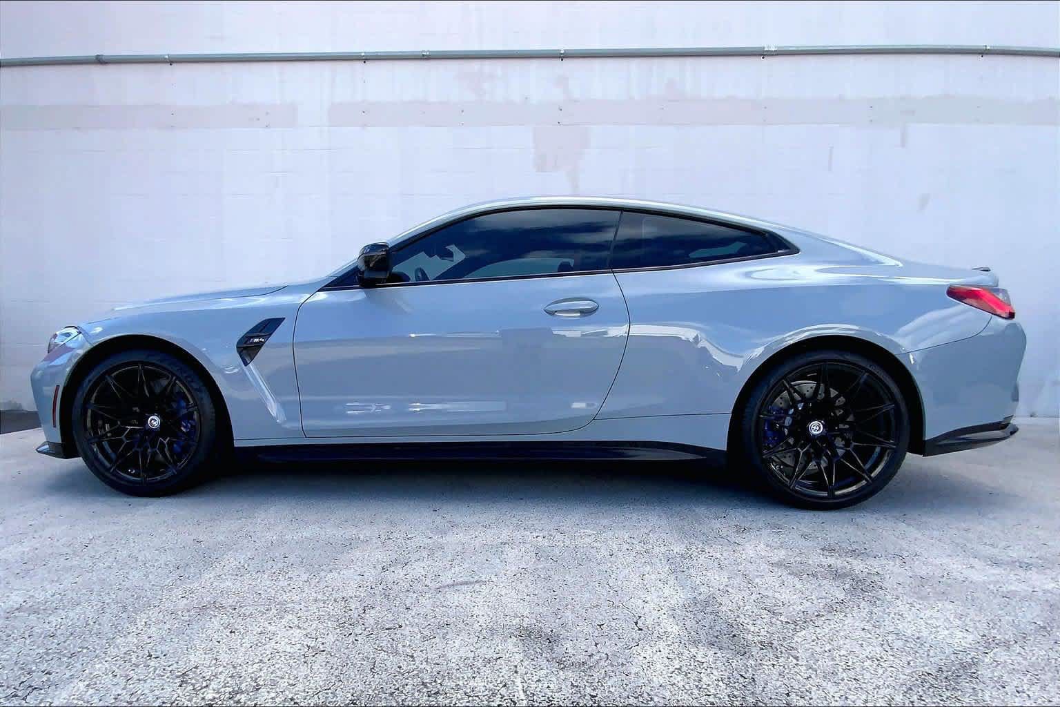 Used 2022 BMW M4 Coupe RWD image 3