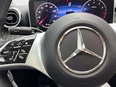Used 2023 Mercedes-Benz C 300 4MATIC Sedan image 41