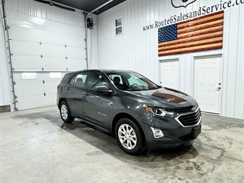 Used 2021 Chevrolet Equinox LS image 1