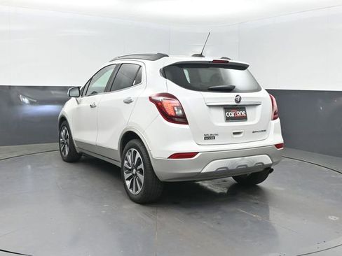 Used 2017 Buick Encore Essence FWD image 3