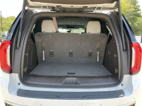 Used 2021 GMC Yukon SLT RWD image 46