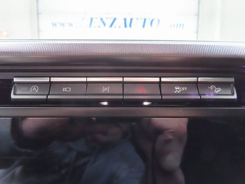 Used 2024 Ford F150 Platinum w/ FX4 Off-Road Package image 63