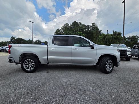 Used 2020 Chevrolet Silverado 1500 LT AWD/4WD image 28