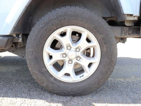 Used 2012 Jeep Wrangler Arctic image 9