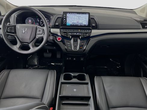 Used 2025 Honda Odyssey Touring image 25