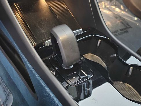 Used 2023 Volvo XC40 Recharge Ultimate image 30