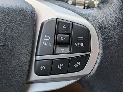 Used 2021 Ford Explorer XLT w/ Equipment Group 202A RWD image 25