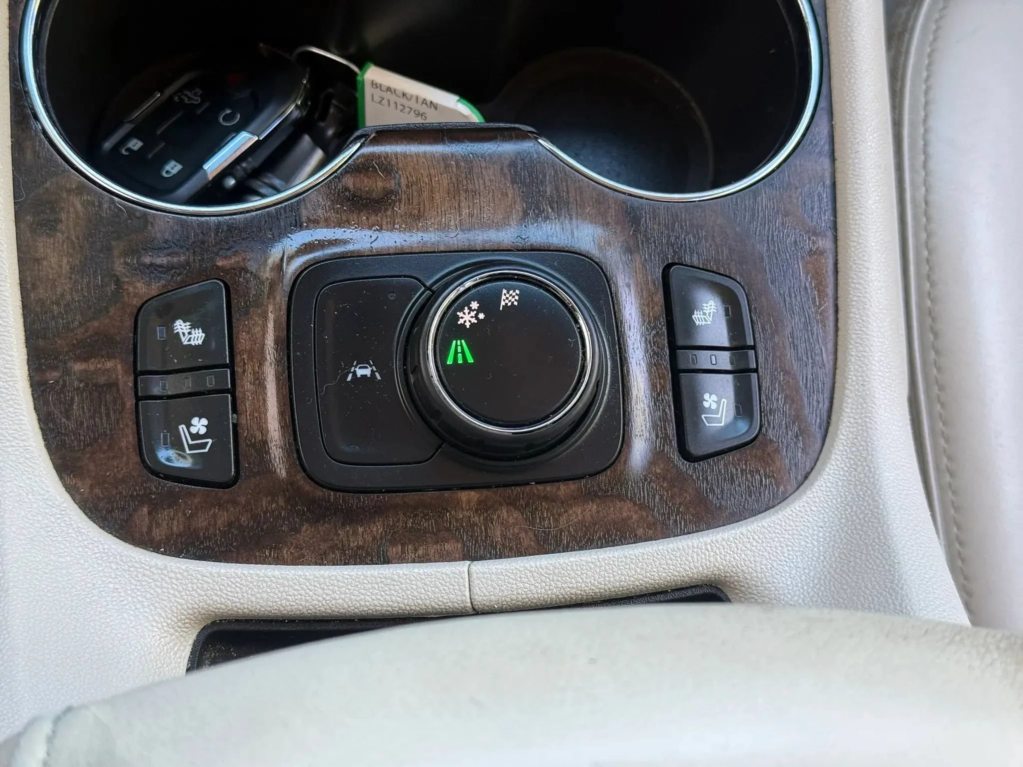 Used 2020 GMC Acadia Denali FWD image 25