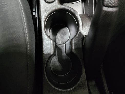 Used 2015 Chevrolet Cruze LT image 34