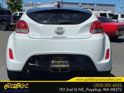 Used 2013 Hyundai Veloster w/ Style Pkg FWD image 5