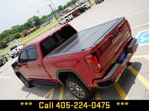 Used 2025 GMC Sierra 1500 AT4 w/ AT4 Premium Package AWD/4WD image 13