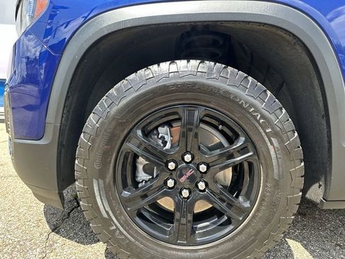 Used 2023 GMC Acadia AT4 w/ Technology Package AWD/4WD image 21