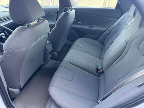 New 2026 Hyundai Elantra SE image 11