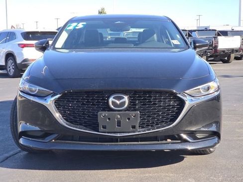 Used 2025 MAZDA MAZDA3 s image 13