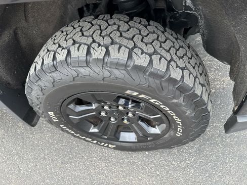 Used 2017 Chevrolet Silverado 1500 LTZ Z71 w/ LTZ Plus Package image 12