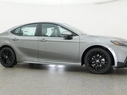 New 2026 Toyota Camry SE image 31