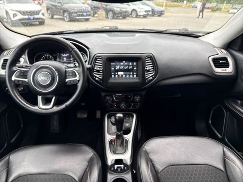 Used 2019 Jeep Compass Latitude AWD/4WD image 28