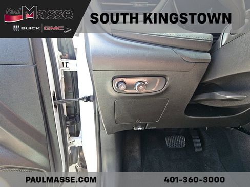 Used 2024 Buick Encore GX Preferred w/ Comfort Package AWD/4WD image 12