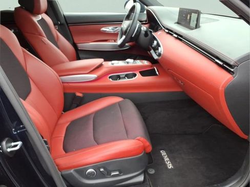 Used 2023 Genesis GV70 2.5T w/ Sport Prestige Package image 25