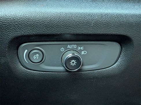 Used 2019 Chevrolet Traverse LS image 34