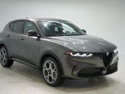 New 2025 Alfa Romeo Tonale w/ Premium Package