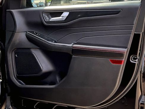 Used 2024 Ford Escape ST-Line image 22