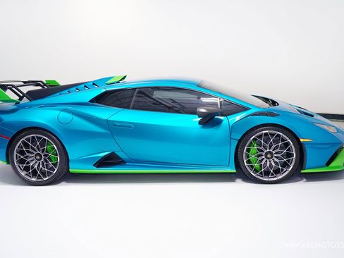 Used 2022 Lamborghini Huracan STO image 4