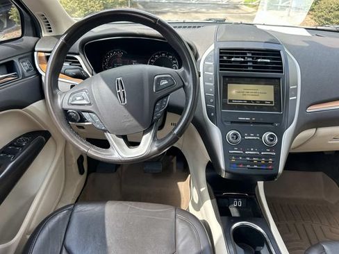 Used 2016 Lincoln MKC Reserve FWD image 15