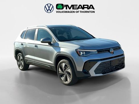 New 2025 Volkswagen Taos SE image 7