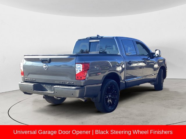 Used 2023 Nissan Titan SV w/ SV Convenience Package AWD/4WD image 5
