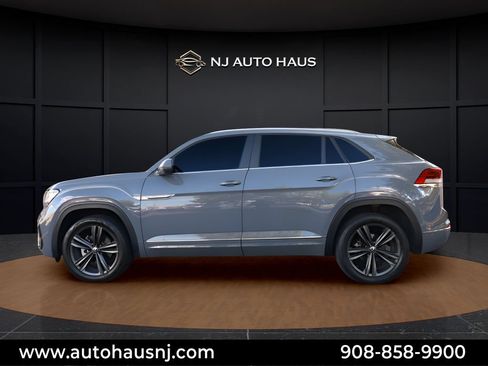 Used 2021 Volkswagen Atlas Cross Sport SE w/ V6 Towing Package FWD image 10