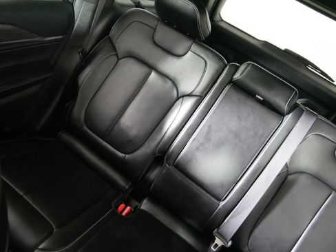 Used 2022 Jeep Grand Cherokee Overland image 12