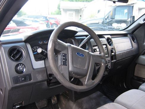 Used 2014 Ford F150 XL w/ XL Decor Group RWD image 10